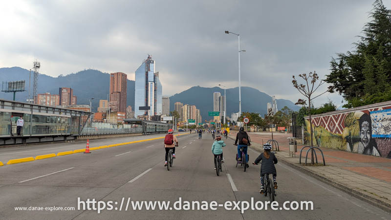 Andando de bicicleta por Bogota, Colombia