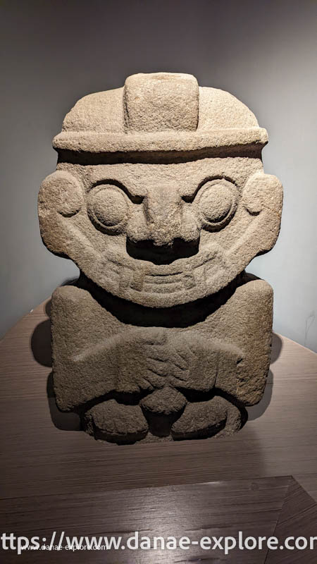 Totem em pedra, Museo del Oro, Bogota