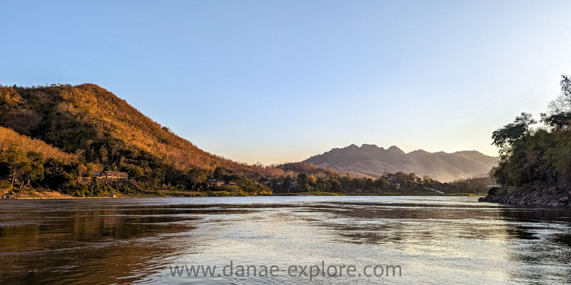 Pôr do sol no Rio Mekong, próximo a Luang Prabang, Laos, parte de nosso roteiro de 3 semanas pelo Sudeste Asiático