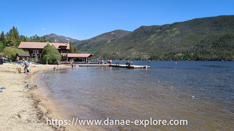 Praia no Lago Grand Lake, Rocky Mountain National Park, Colorado, USA