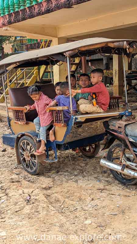 Kampong Phluk floating village, Tonlé Sap Lake, Siem Reap, Cambodia