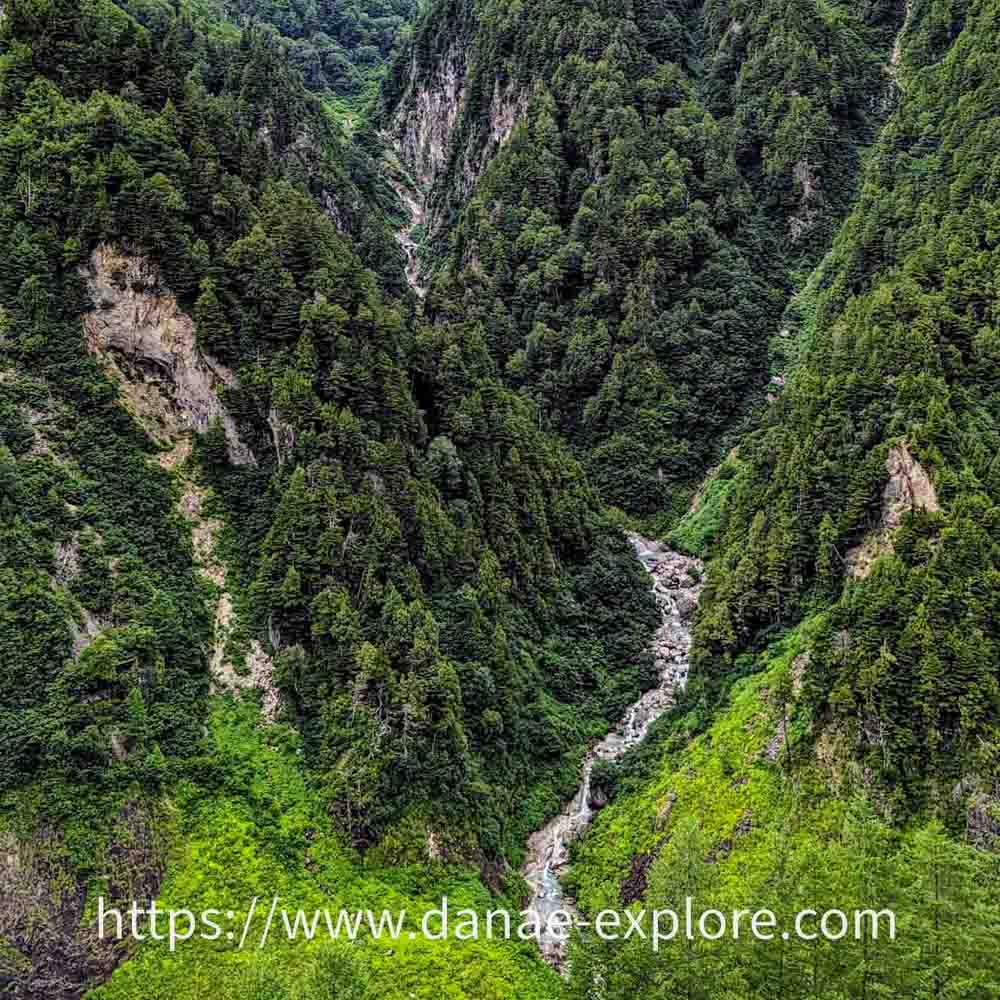 Kurobe Dam - Rota Alpina Tateyama Kurobe, Alpes Japoneses, Japão