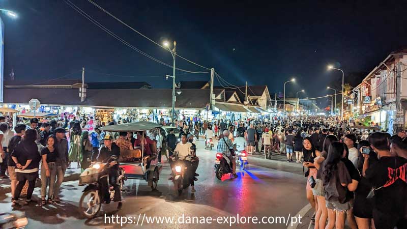 Pub Street, Siem Reap, Camboja, no dia 31 de dezembro, Ano Novo