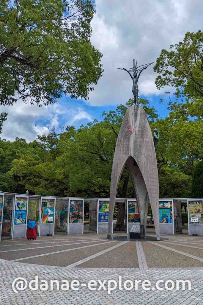 Monumento das Crianças à Paz, Hiroshima, Japão 