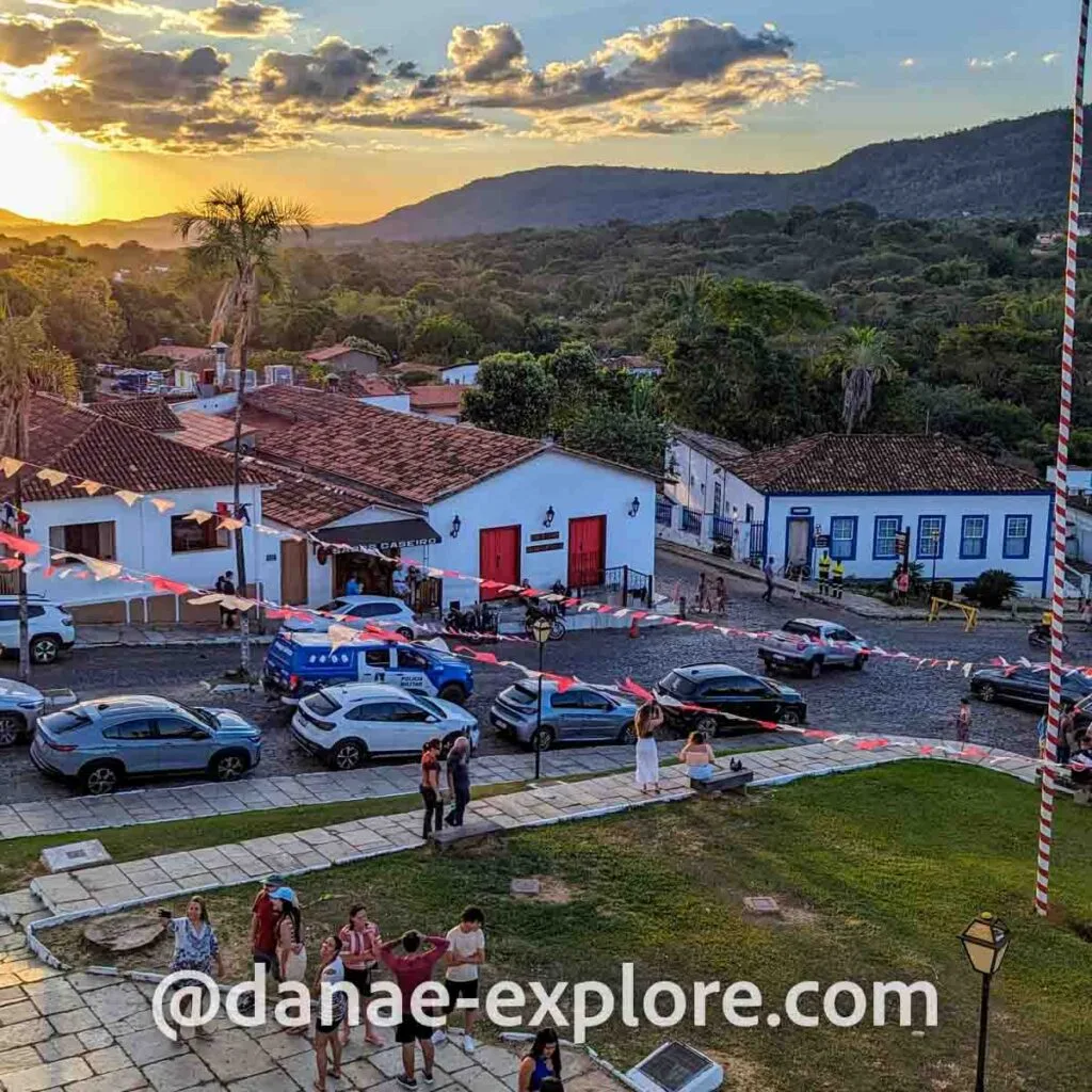Vista da Igreja Matriz Nossa Senhora do Rosário, em Pirenópolis, Goiás